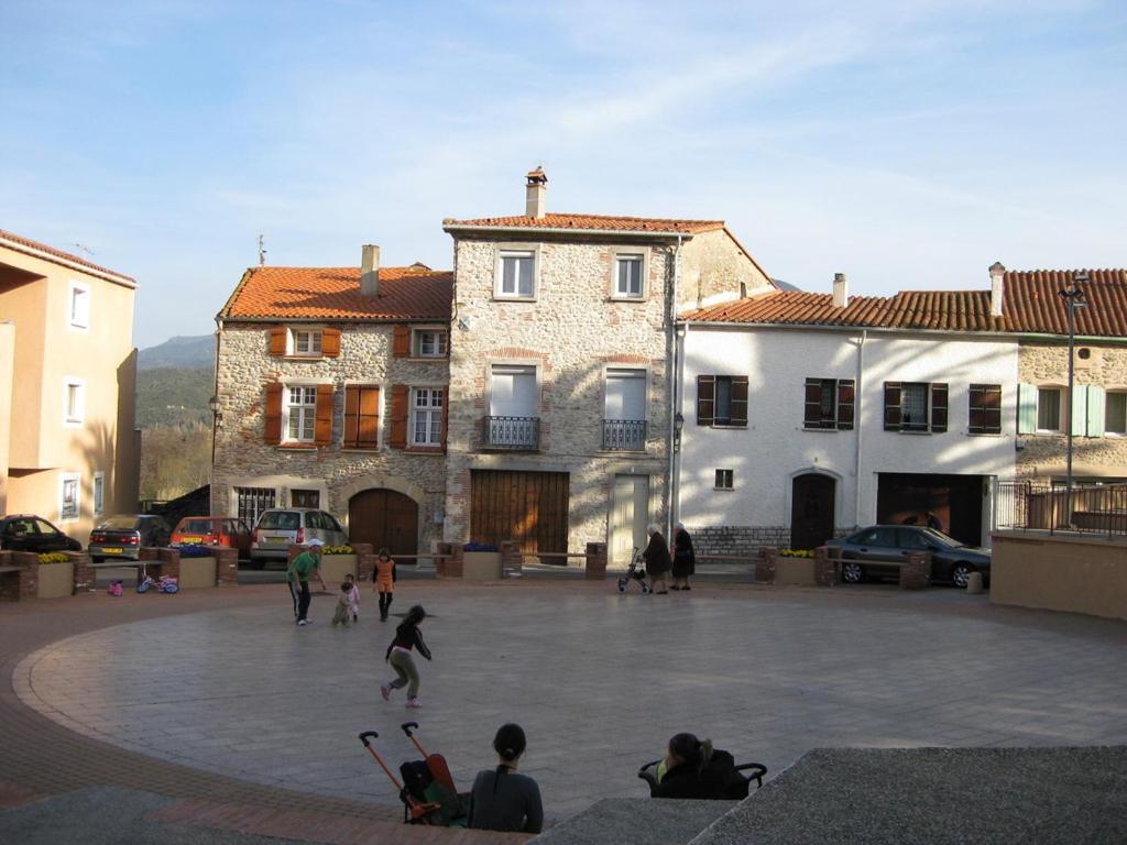 Appartement Centre Ville Du Boulou Pour 2 Adultes-2 Enfants- Check In 17H-21H--Juillet-Aout Reservation De 7 Jours Mini Le Boulou Exterior foto